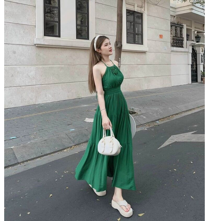 Đầm maxi cổ yếm bo eo phối hoa cổ siêu đẹp thanh lịch - M22