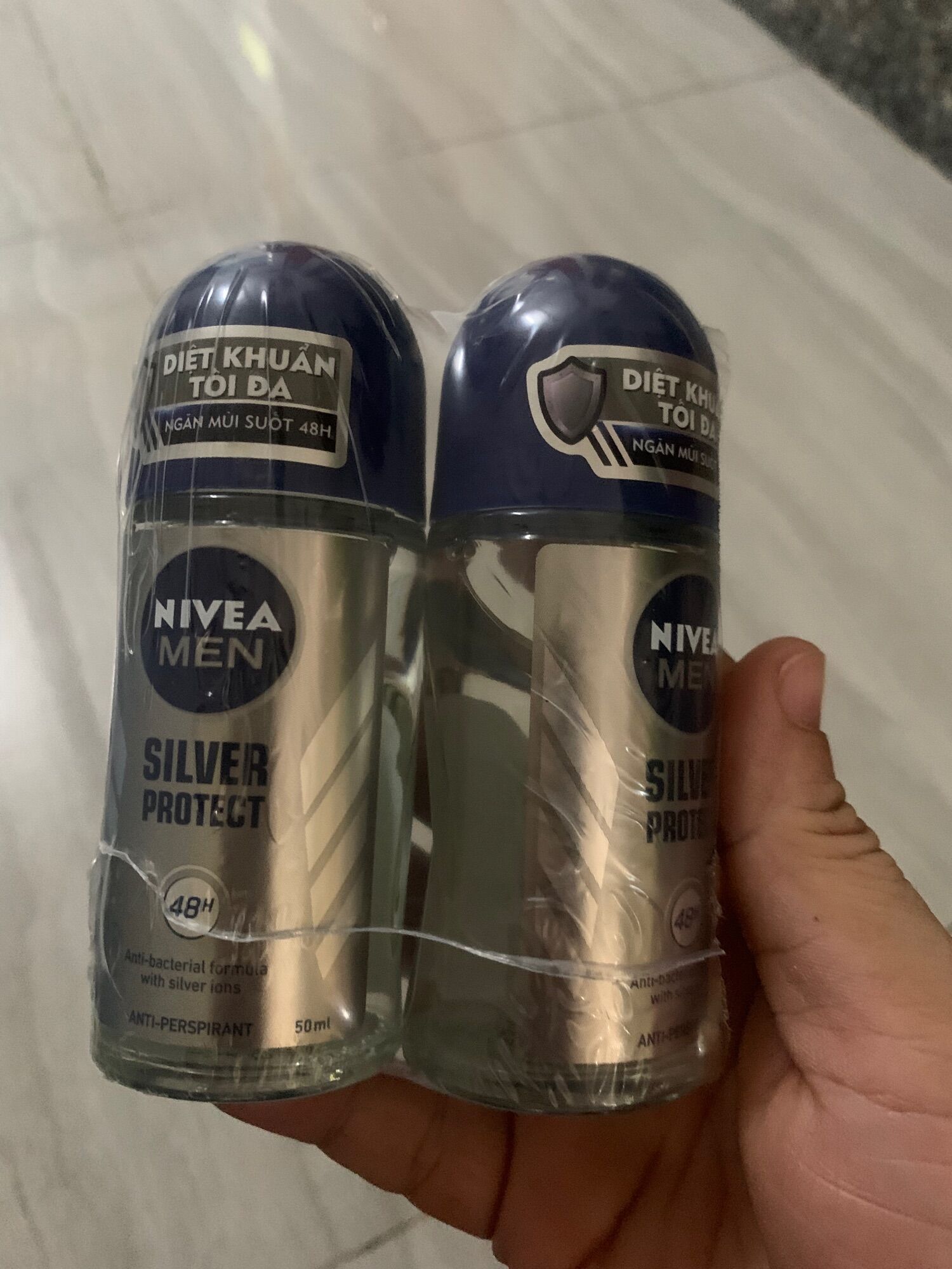 Lăn khử mùi NIVEA Men Silver Protect (50ml)