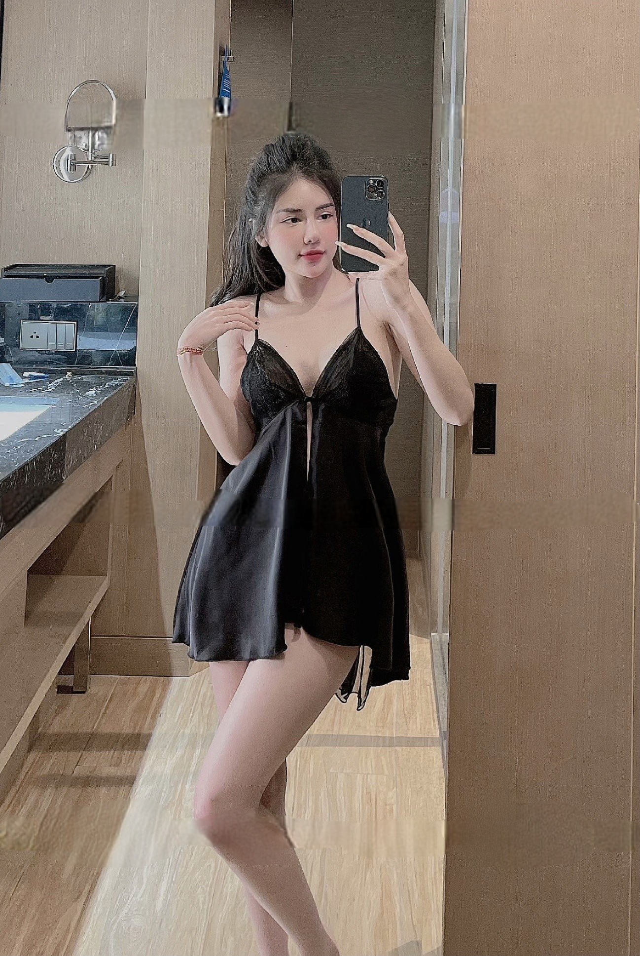 Váy ngủ sexy có mút ngực cao cấp Đầm mặc nhà gợi cảm quyến rũ