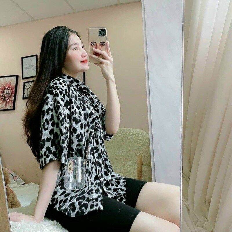 Sét áo da beo trắng và quần body đen xịn