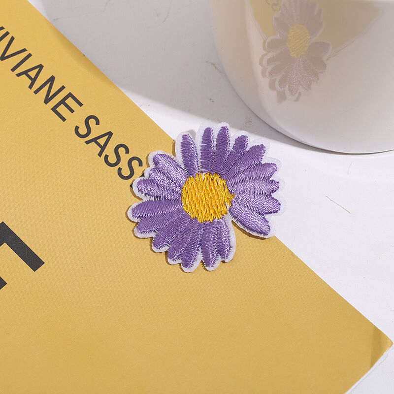 Sticker Ủi Hình Thêu Hoa Cúc Siêu Xinh (1 miếng)