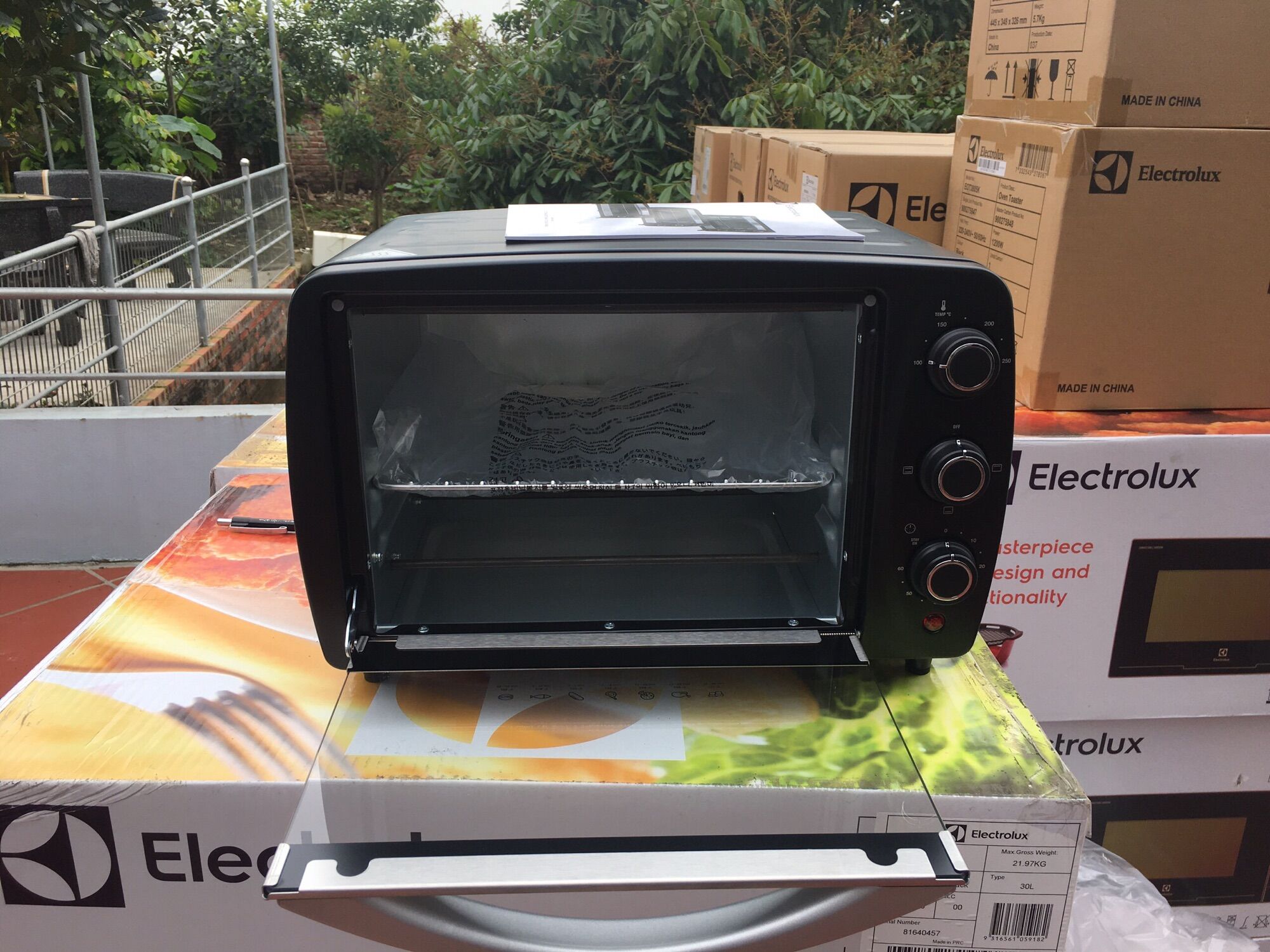 Lò nướng Electrolux 15 lít EOT3805K