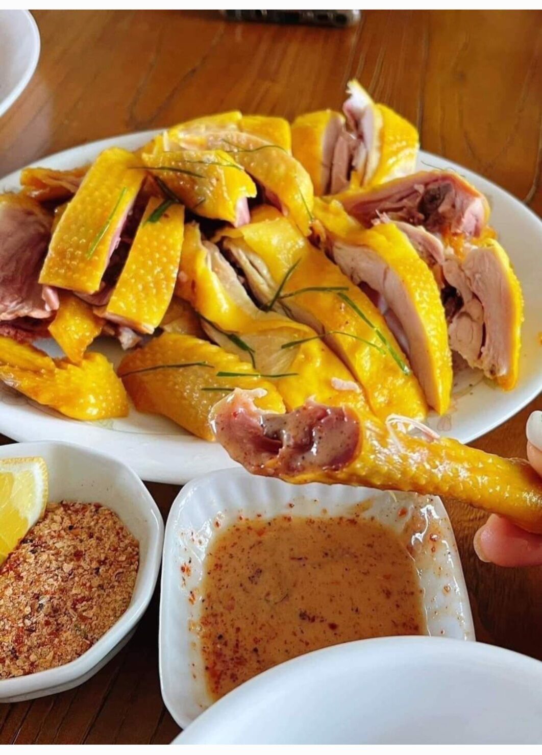Combo 2 khay gà ủ muối tặng nước chấm thần thánh ( mỗi khay 500g)