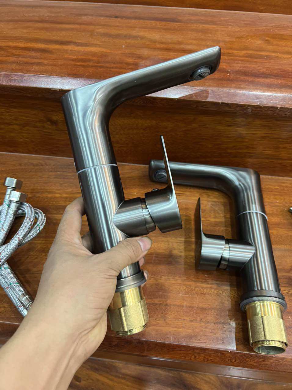 Vòi nóng lạnh hàng nhật bãi còn mới 98%(made in japan)