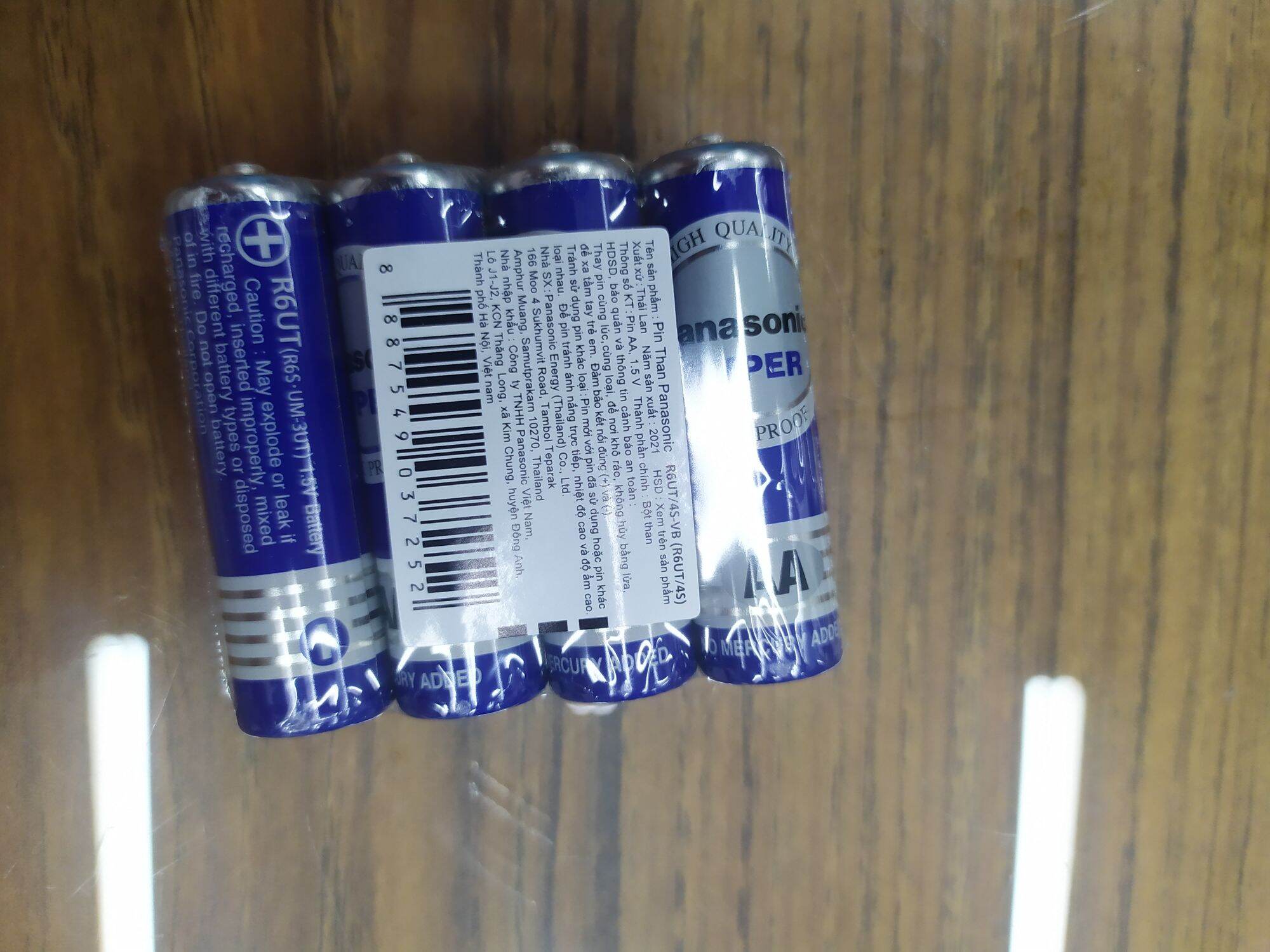 1vỉ Pin tiểu AA Panasonic màu xanh (1 vỉ gồm 4 viên)