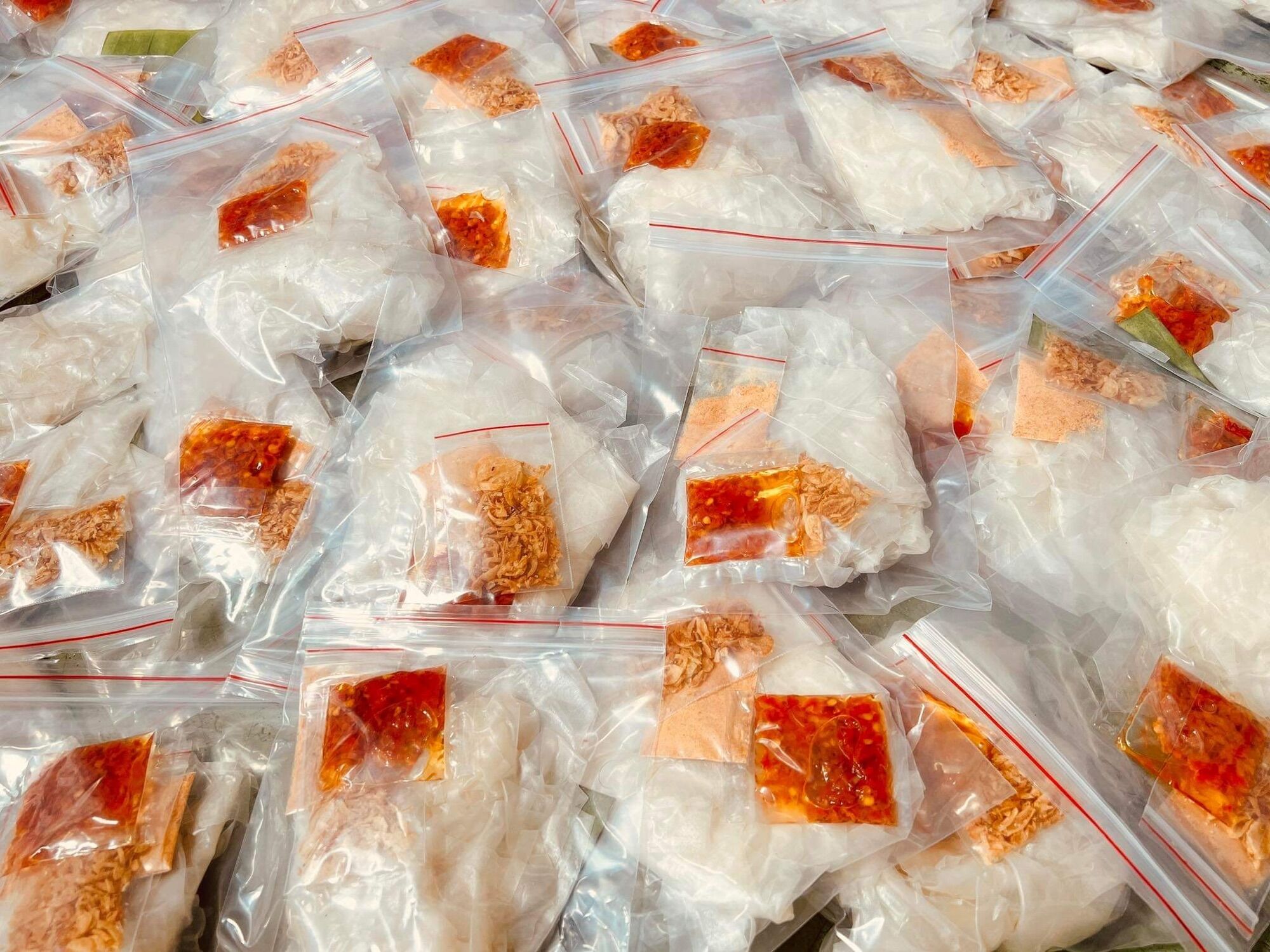 Bánh tráng sate mua 10 tặng 1,