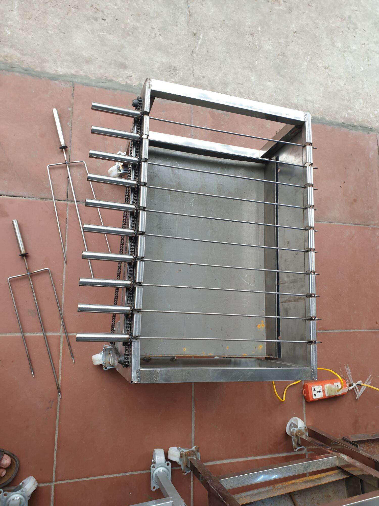 MÁY NƯỚNG 10 XIÊN CHẤT LIỆU INOX