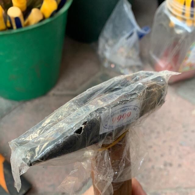 Búa nhổ đinh búa thường