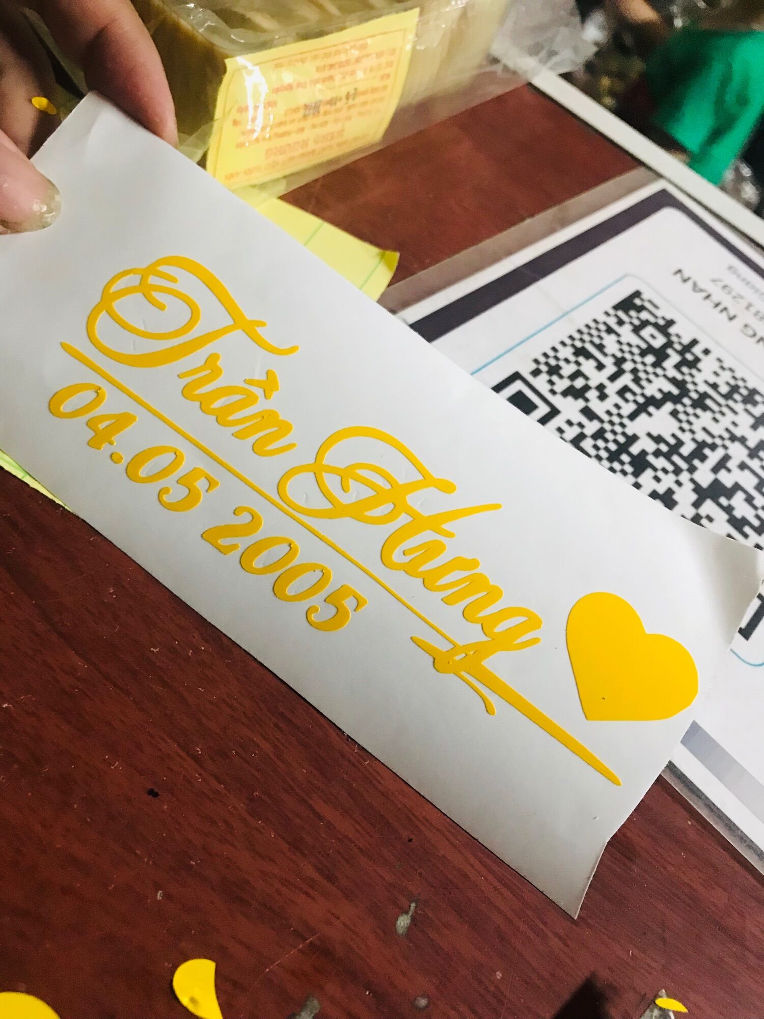 Tem chữ ký theo yêu cầu
