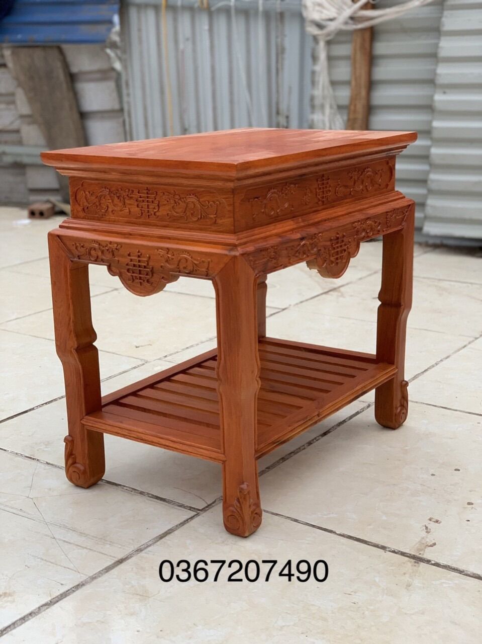 Bàn rồng gỗ hương