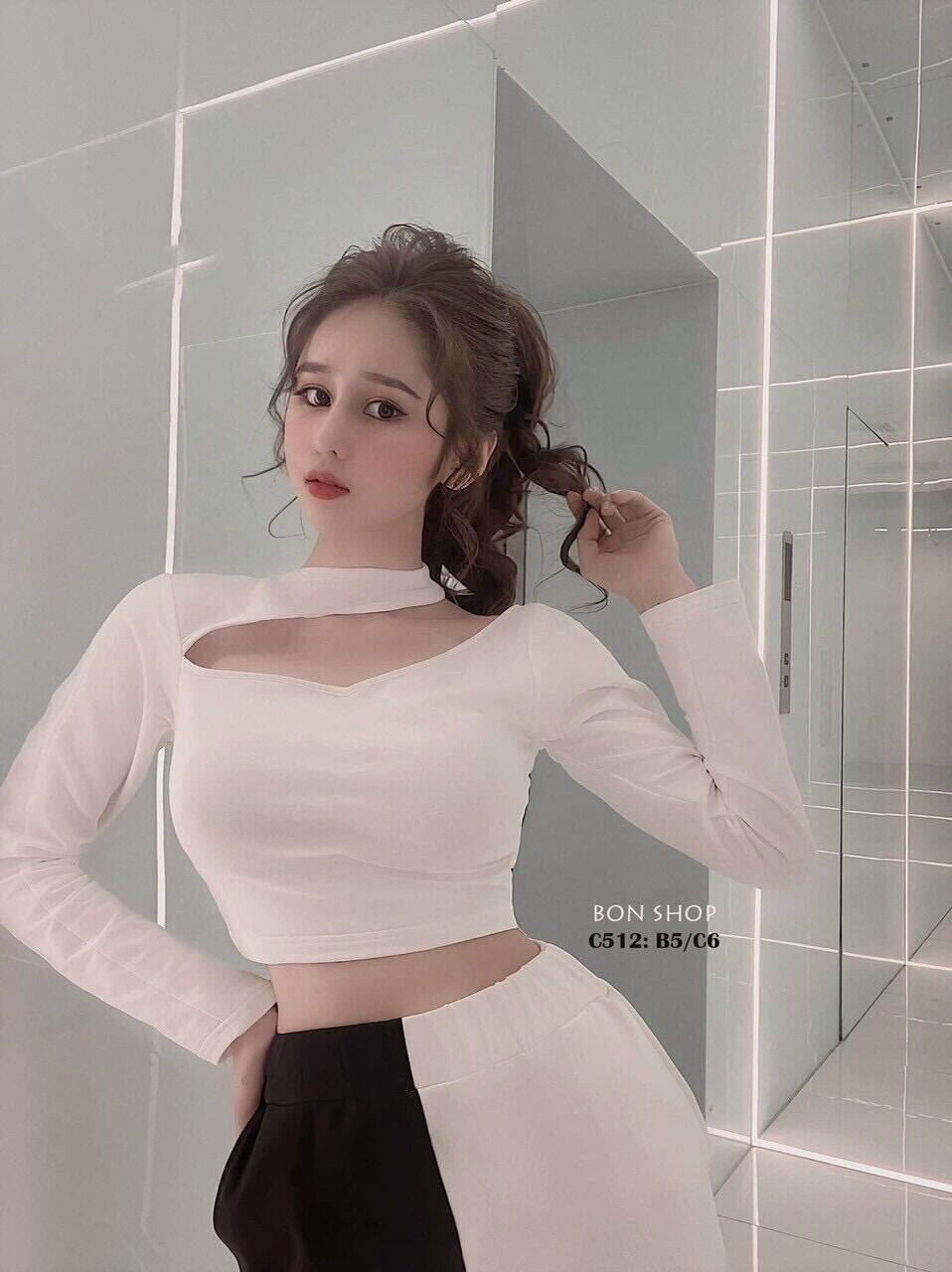 Áo Croptop Gân Tay Dài Chocker