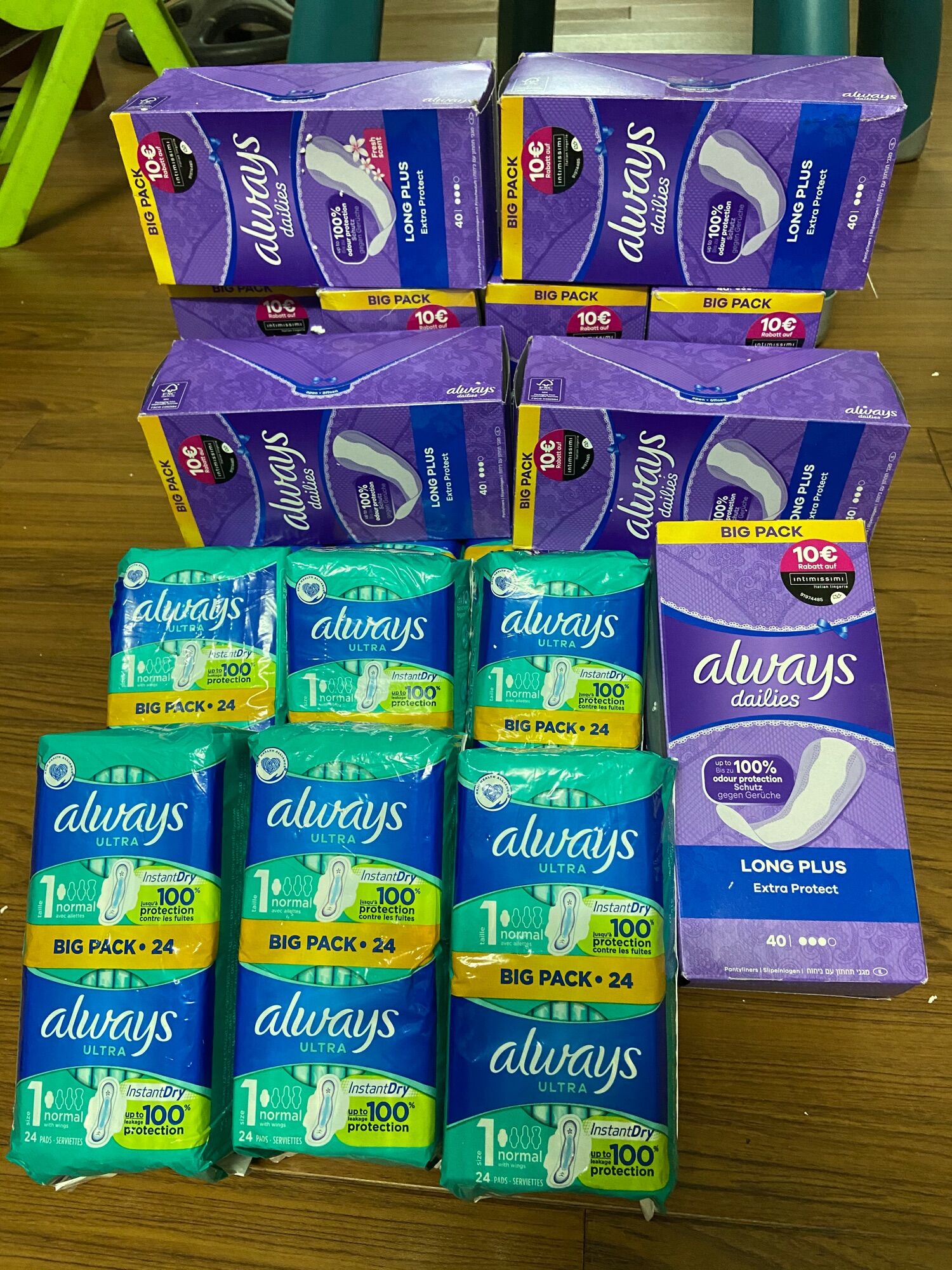 Băng vệ sinh hàng ngày Always Extra Protect Long plus 40 miếng