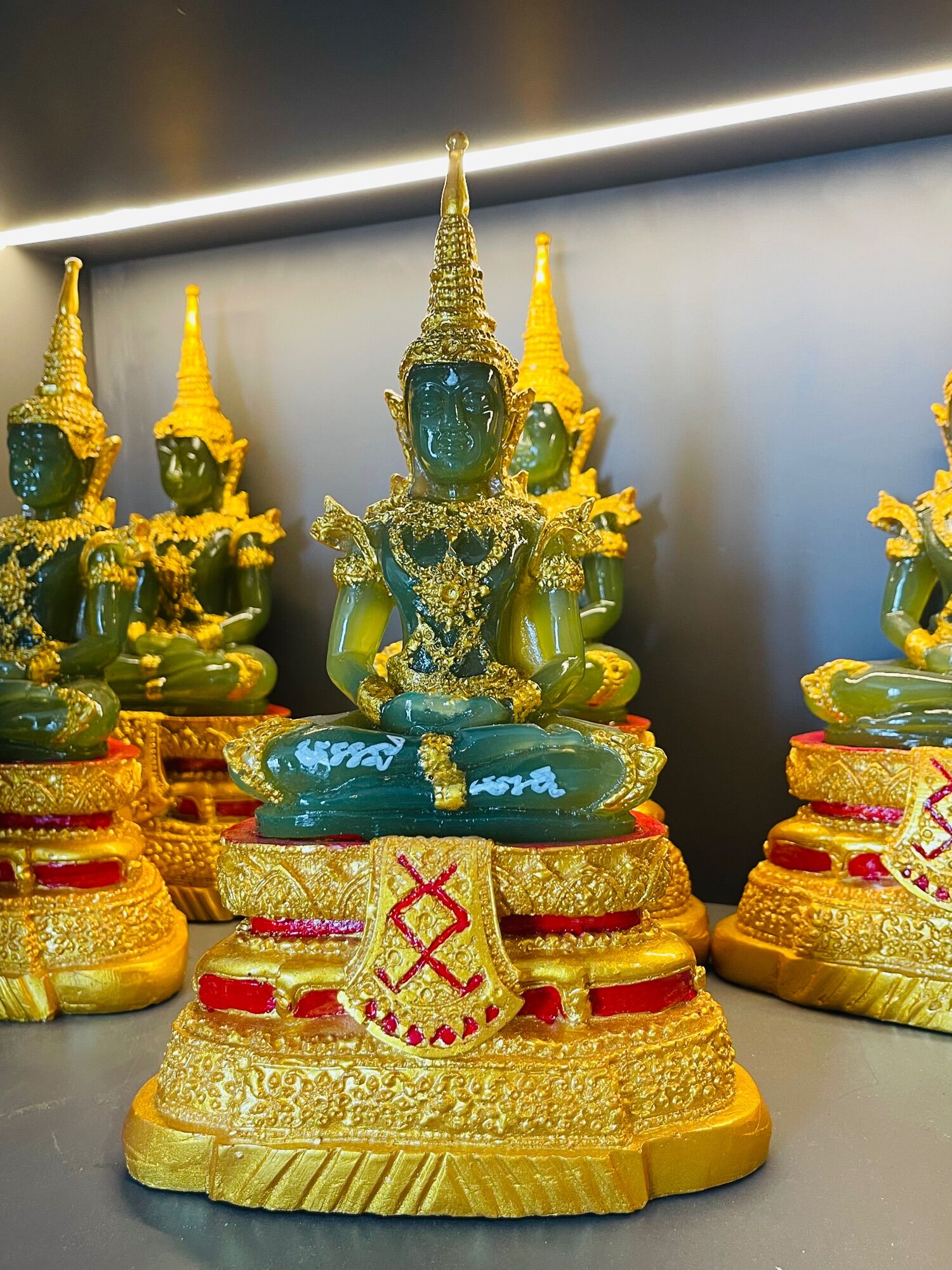 Tượng Phật Ngọc