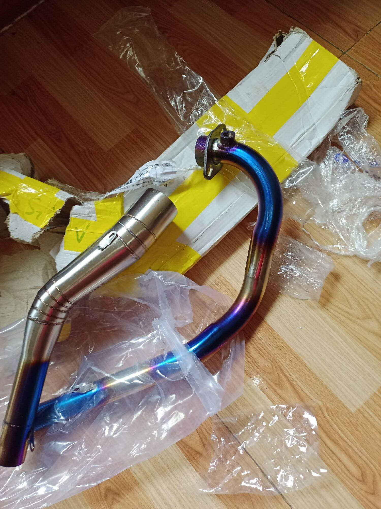 Cổ pô gắn lon kiểu lên màu titan đi sâu gắn Raider Satria Sonic Winner
