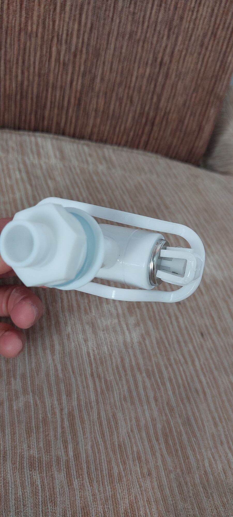 Vòi bình lọc nước chống gãy