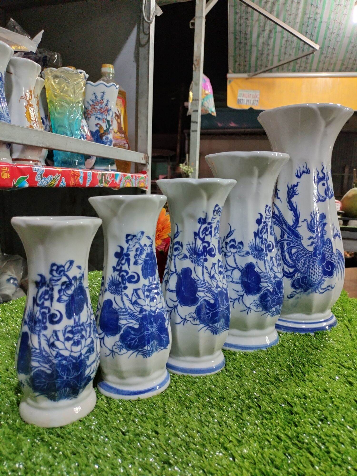 Bình hoa hoạ tiết màu xanh/Lọ hoa men lam