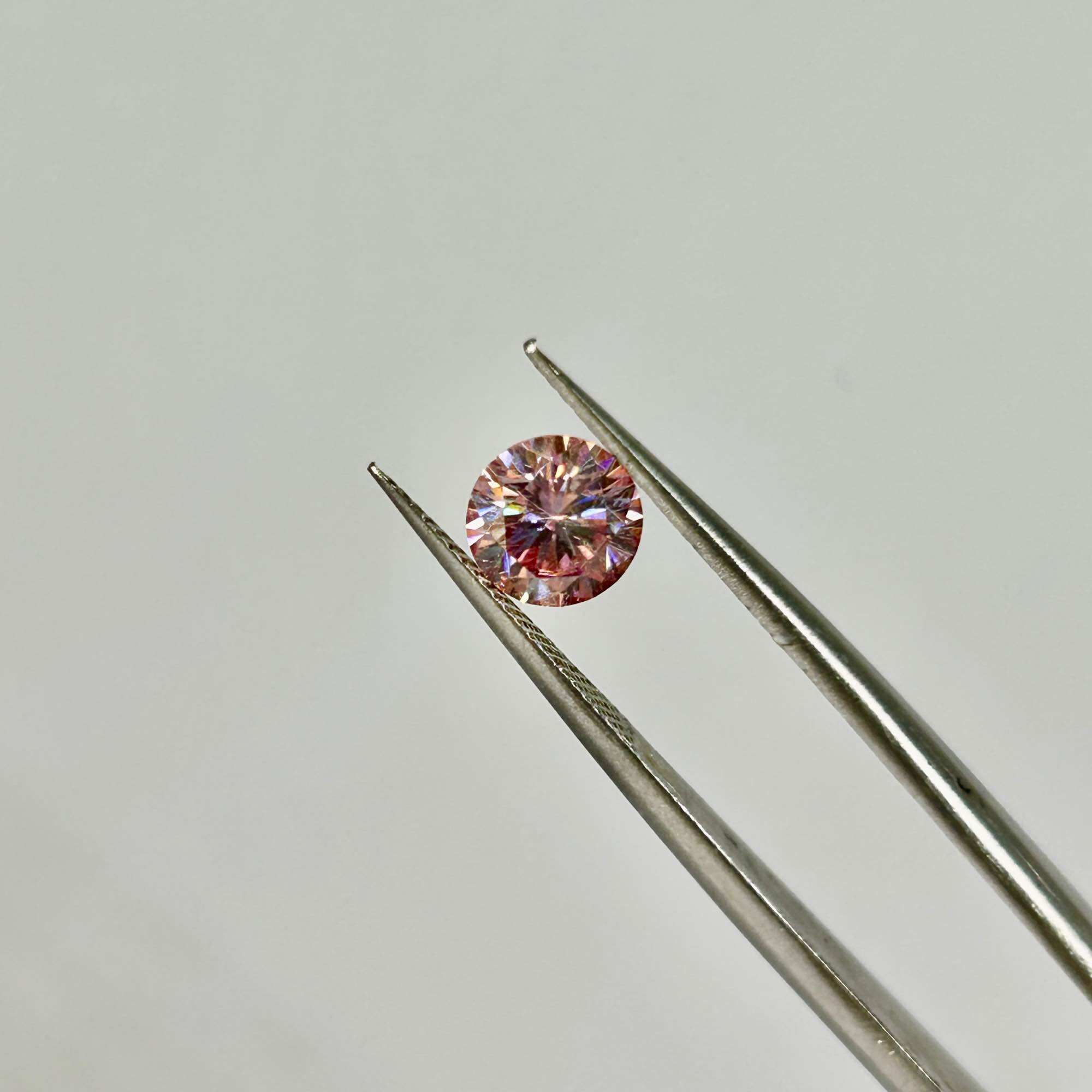641641- MOISSANTITE  HỒNG NHÂN TẠO  0.75 Carat