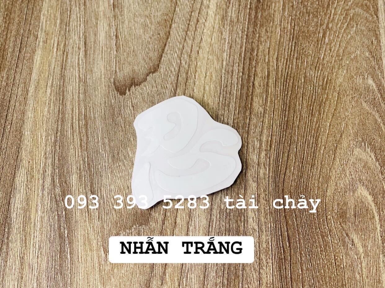Tem chữ hoa trong suốt