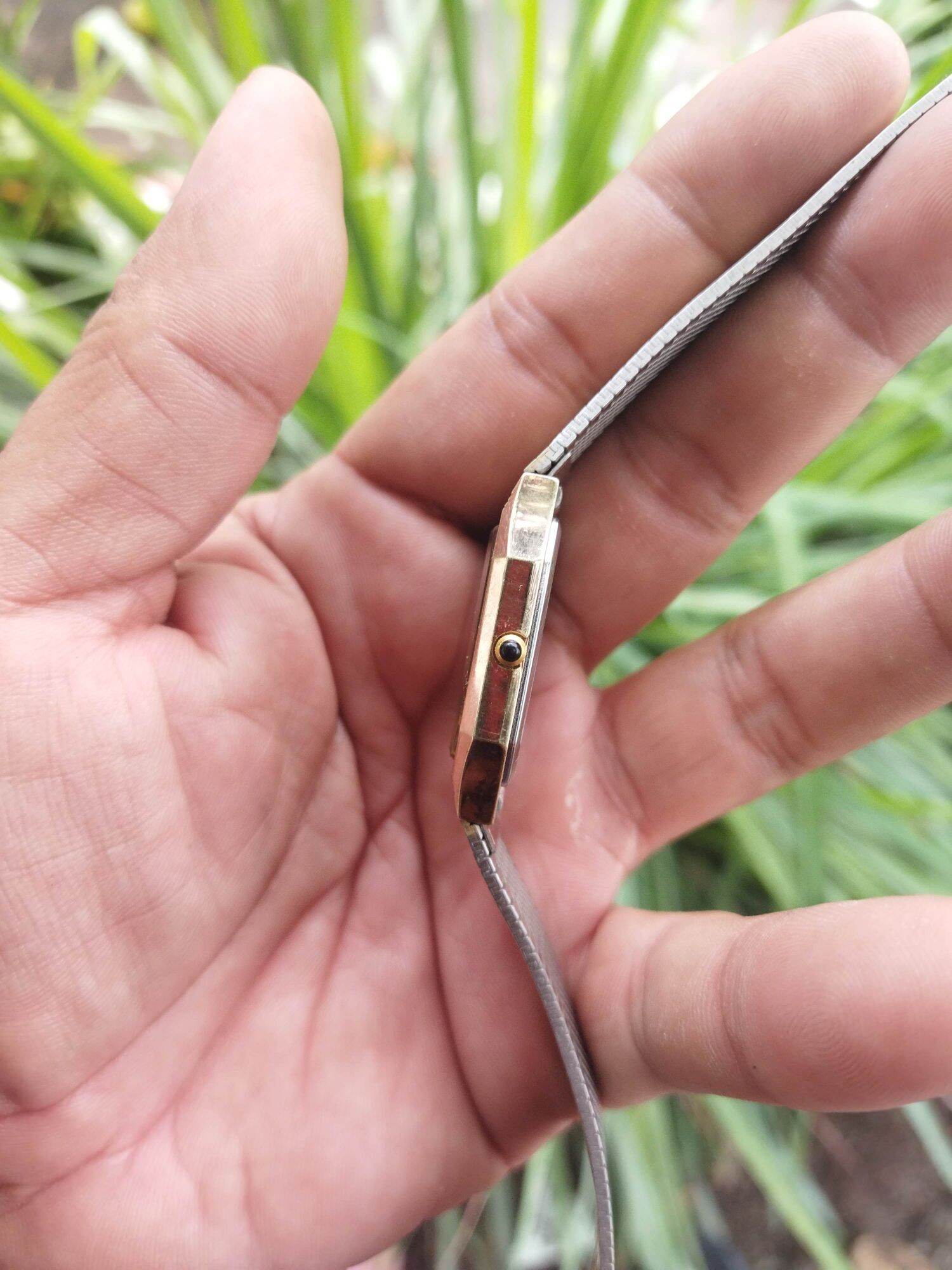 Đồng hồ Thụy Sĩ thương hiệu Buren