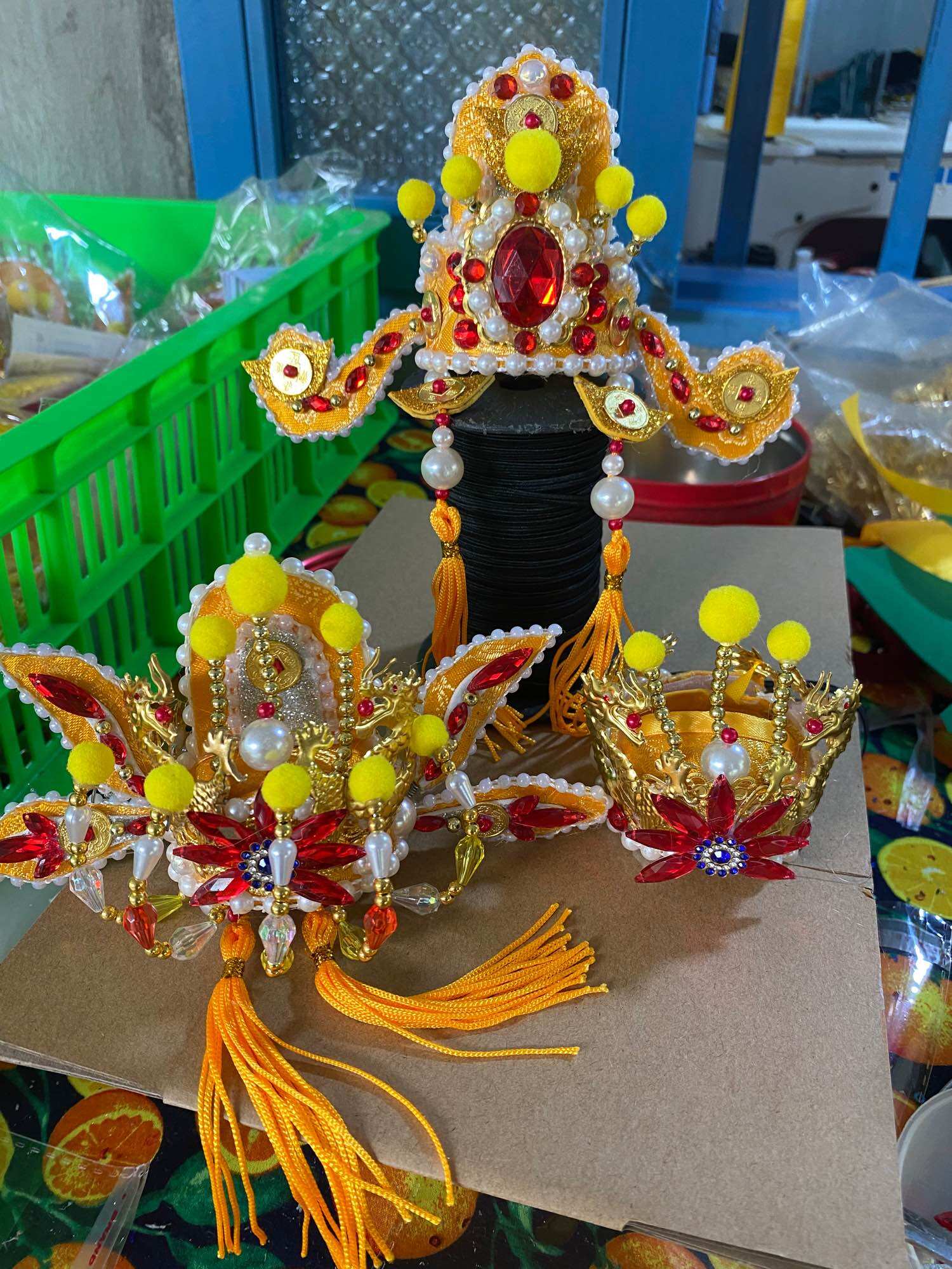 Áo mão ông thần tiền