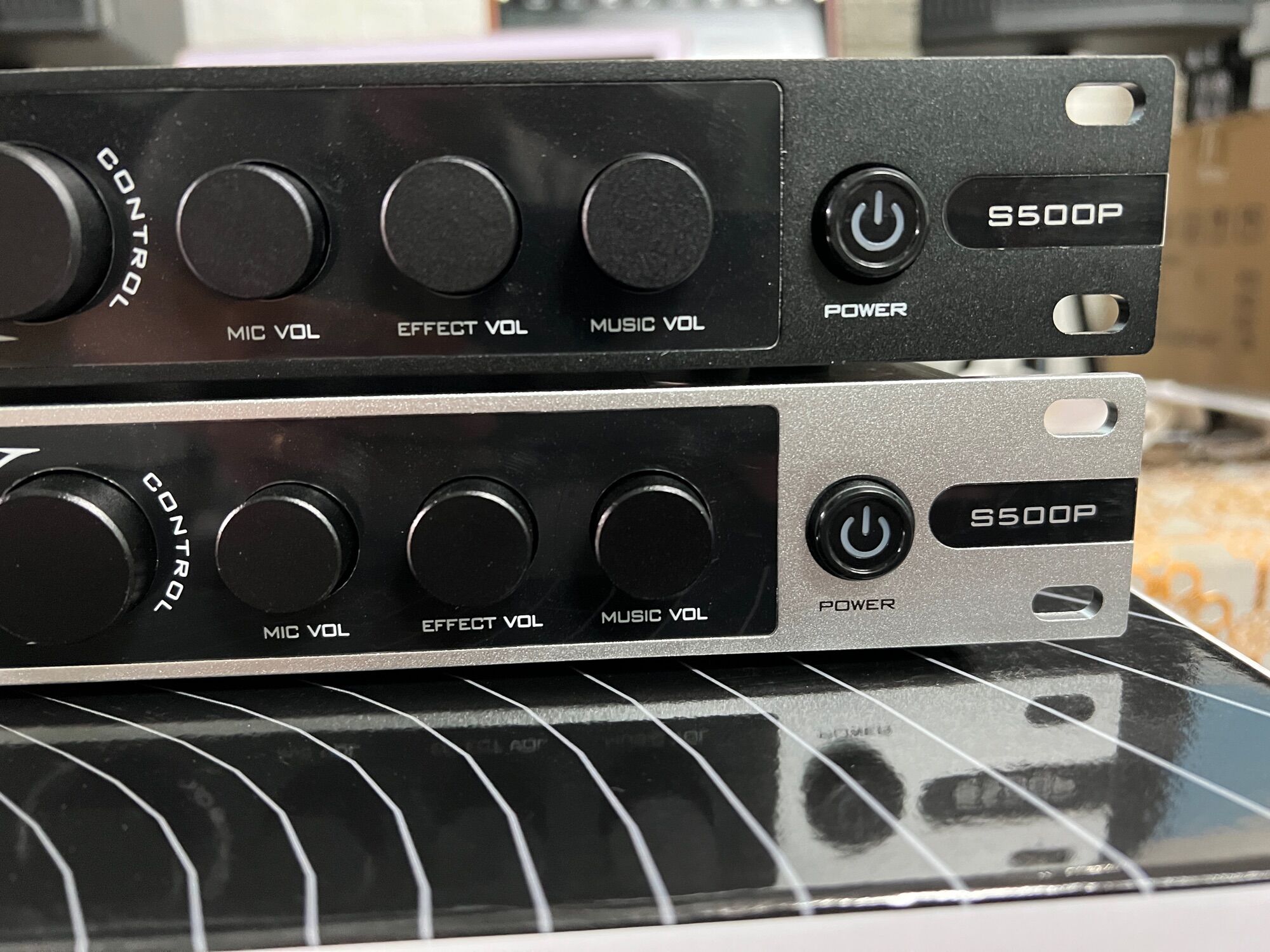 Vang số dbAcoustic db LX D3