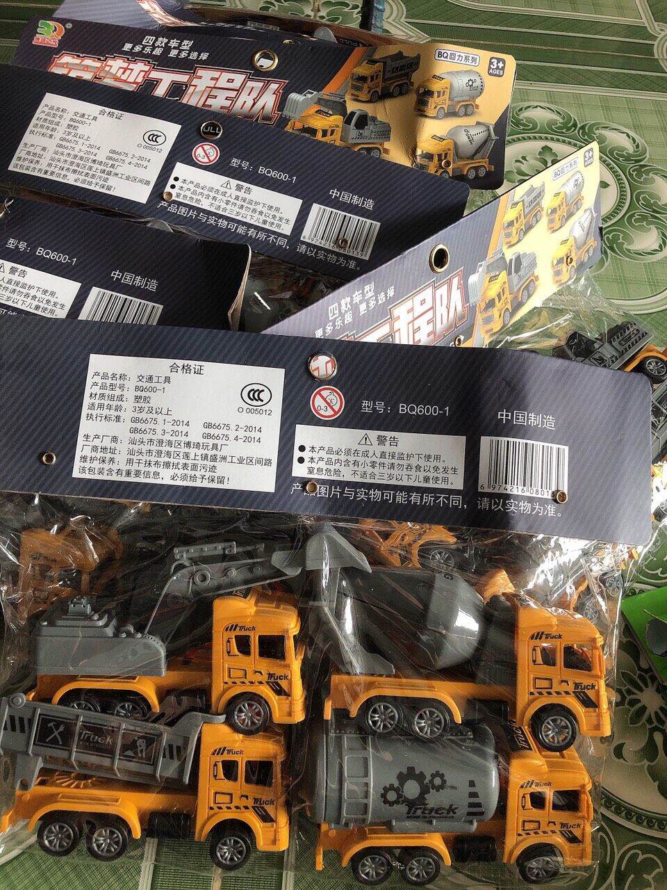 Túi 4 xe công trường ( đồ chơi xe chạy đà cót cho bé )
