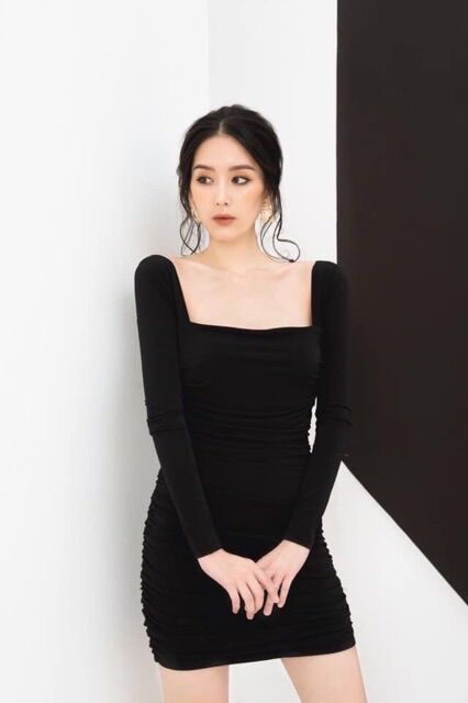 [HCM]ĐẦM BODY ĐEN CỔ VUÔNG