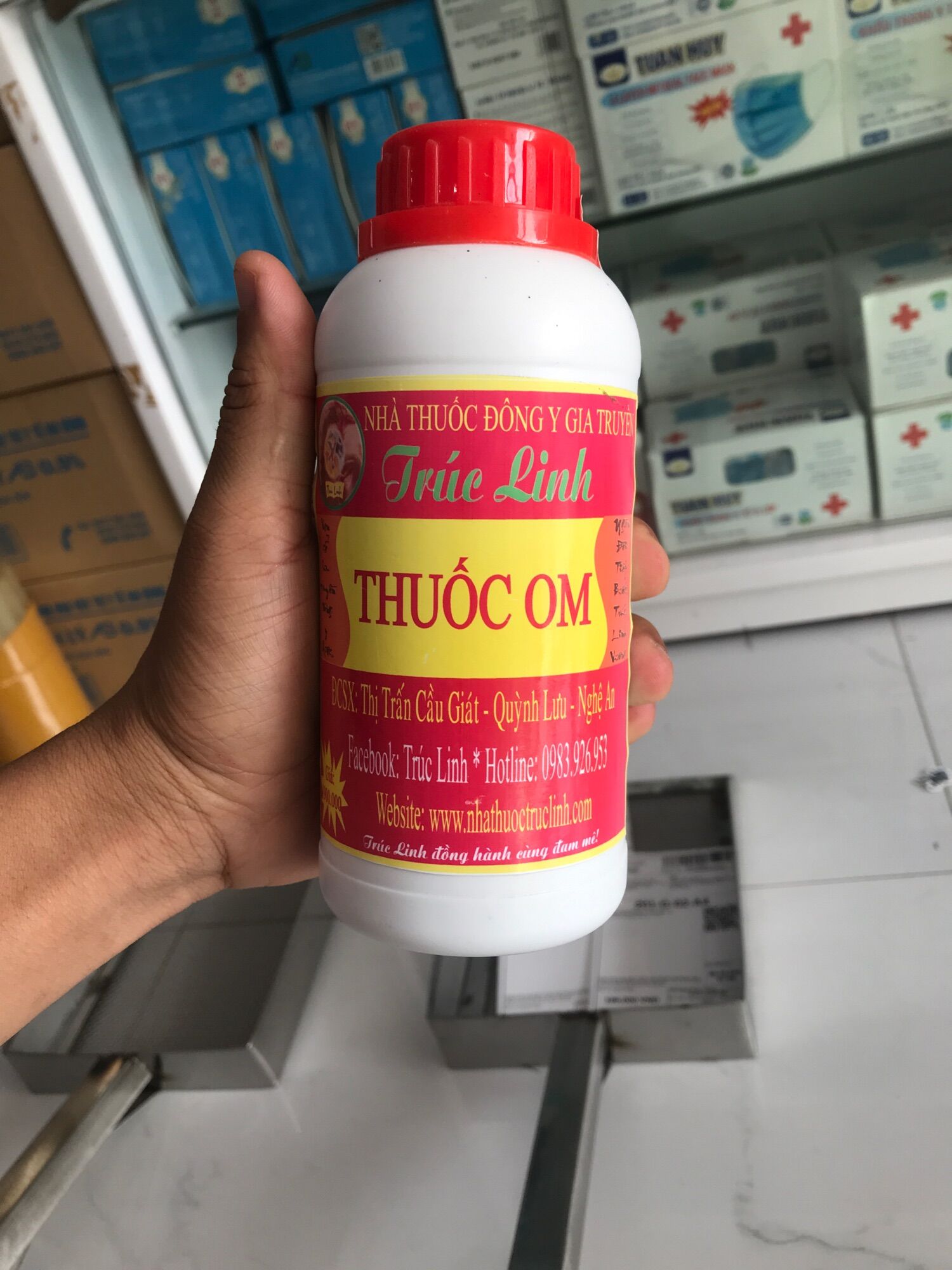 Om gà trúc linh đỏ da, săn da chống nấm mốc cho gà chọi