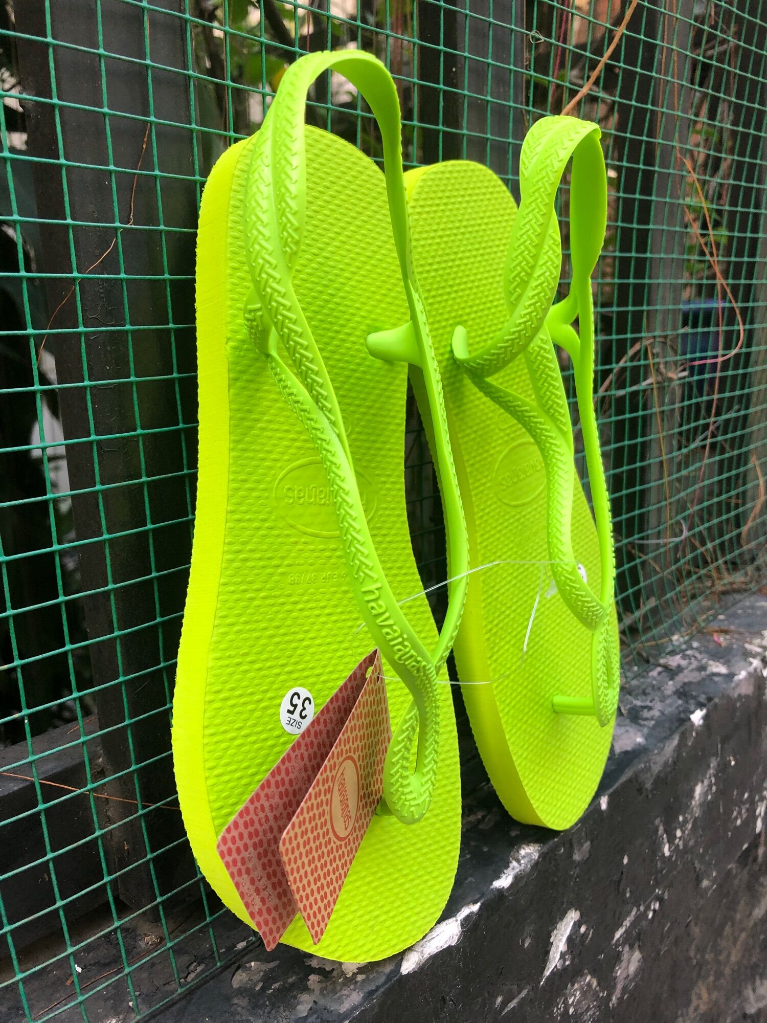 Sandal đi biển cực hot