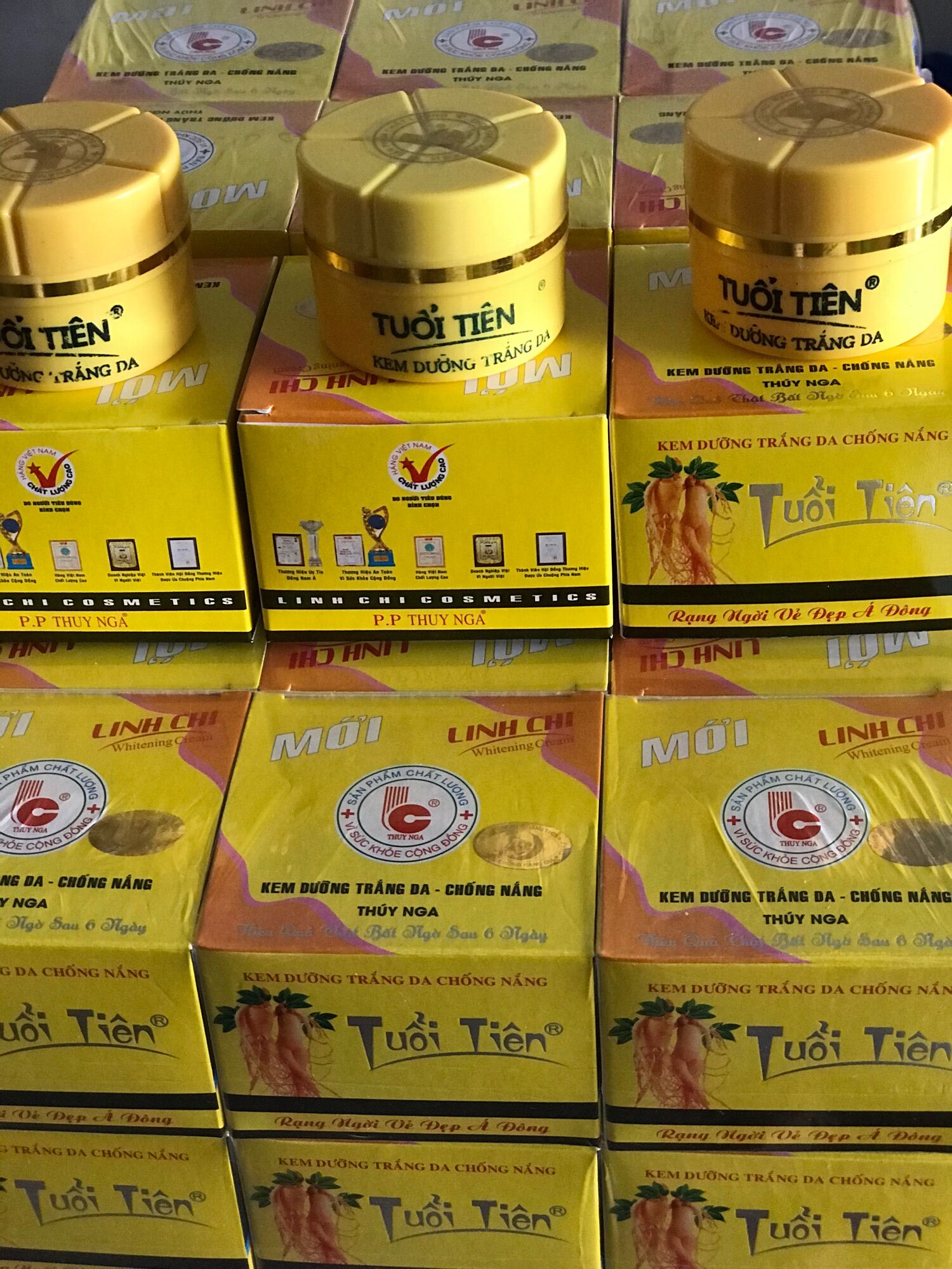 Kem Tuổi Tiên Dưỡng Trắng Da Chống Nắng 13G