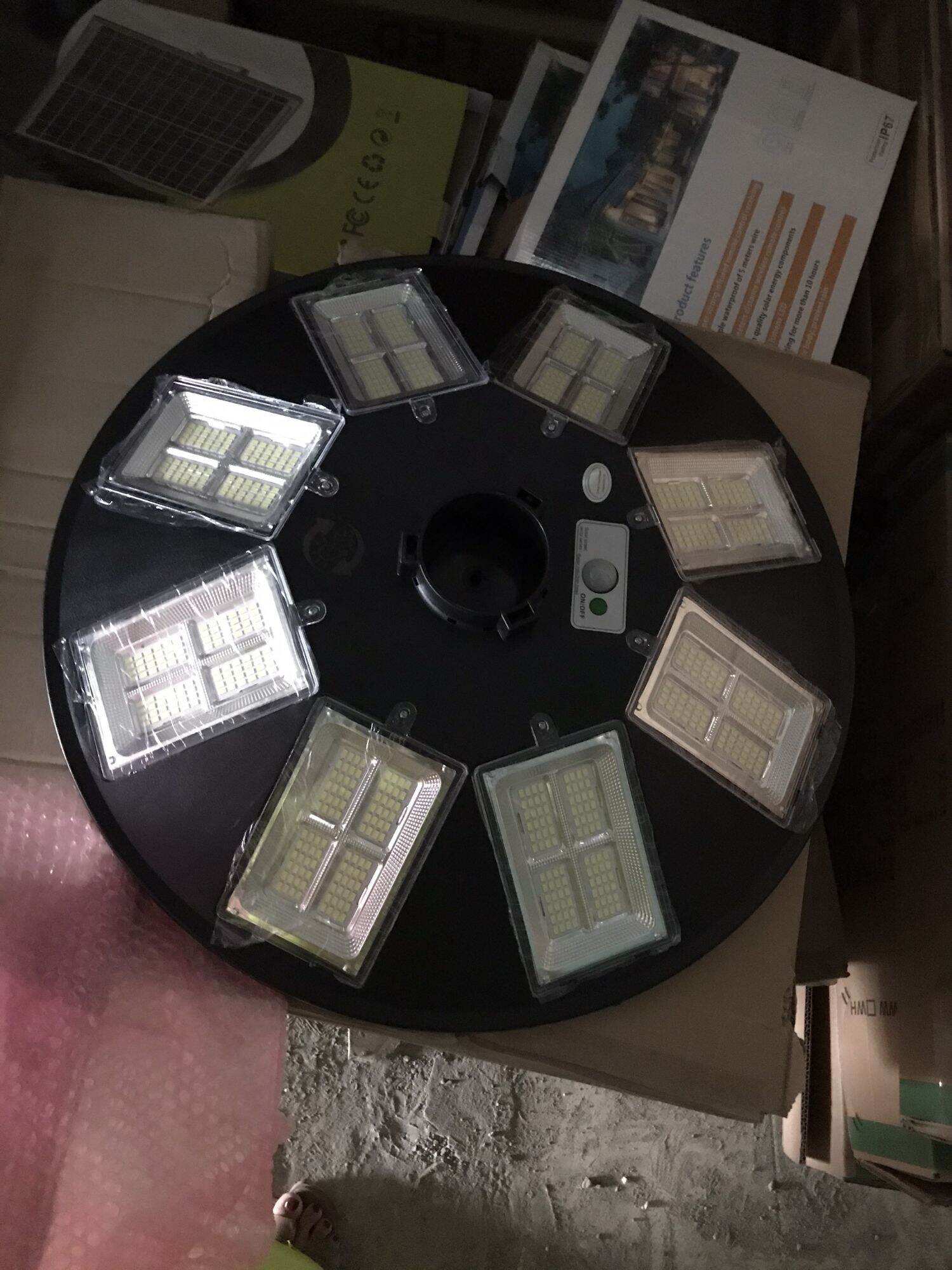Đèn ufo 500w năng lượng mặt trời