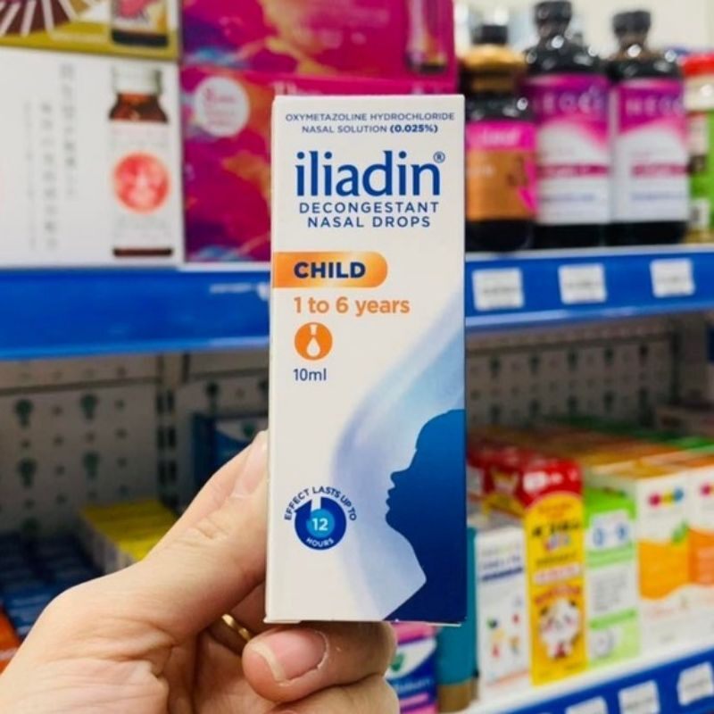 Nhỏ mũi Iliadin cho bé