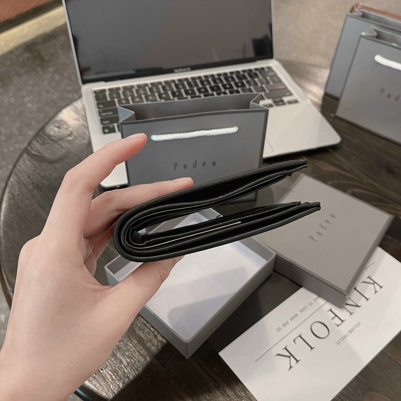 [Fullbox + Túi giấy] Ví nam pedro da cao cấp nhiều ngăn