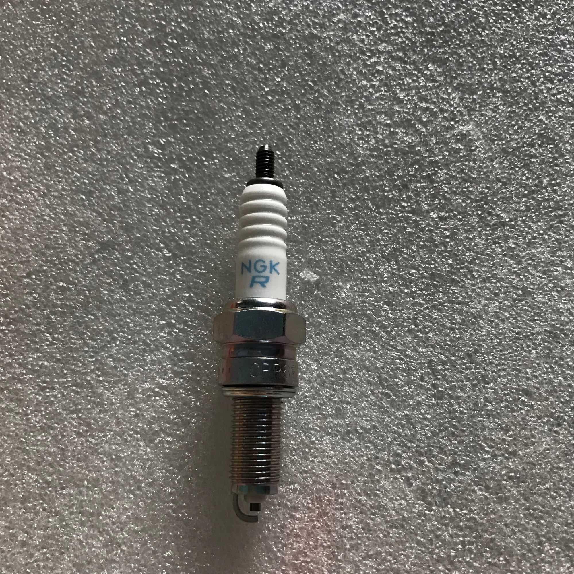 Bugi NGK CPR6EA-9 (chân dài)chính hãng