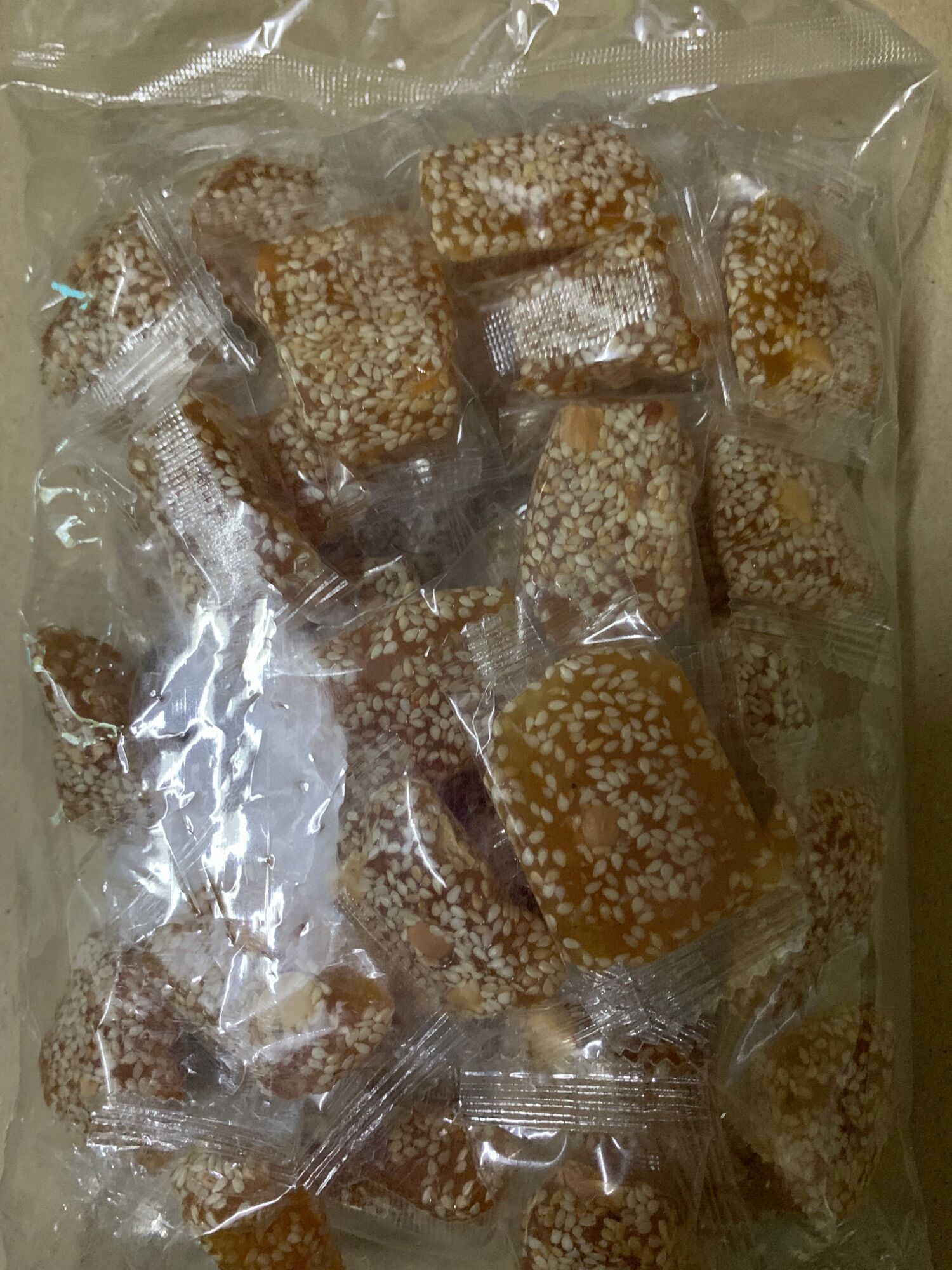 Kẹo Mè Xững ( 400gr)