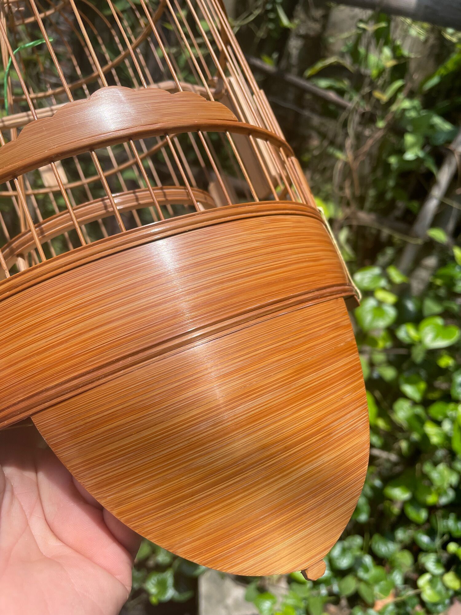Lồng chim khuyên kỹ giả tầu
