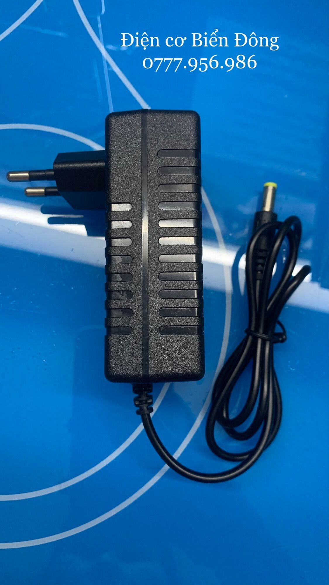 Sạc cắm dùng cho máy khoan pin 21-48v pin chữ nhật sạc cắm dùng cho máy khoan pin 21-48v