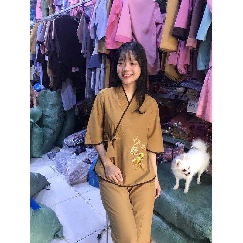 Đồ lam đi chùa - mẫu nữ xéo thêu chữ tâm