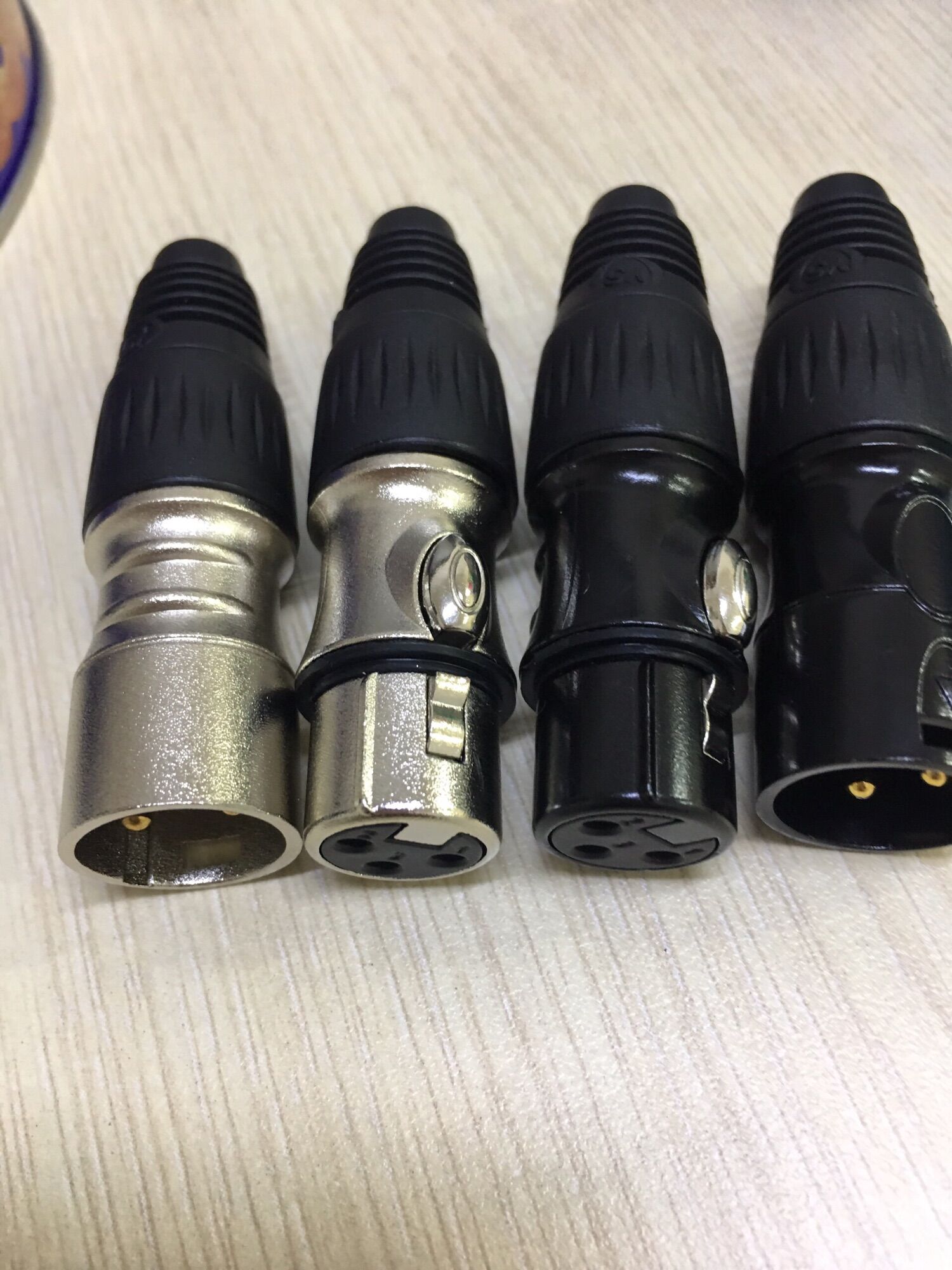 Rắc Canon chân đồng, giá 1 cái