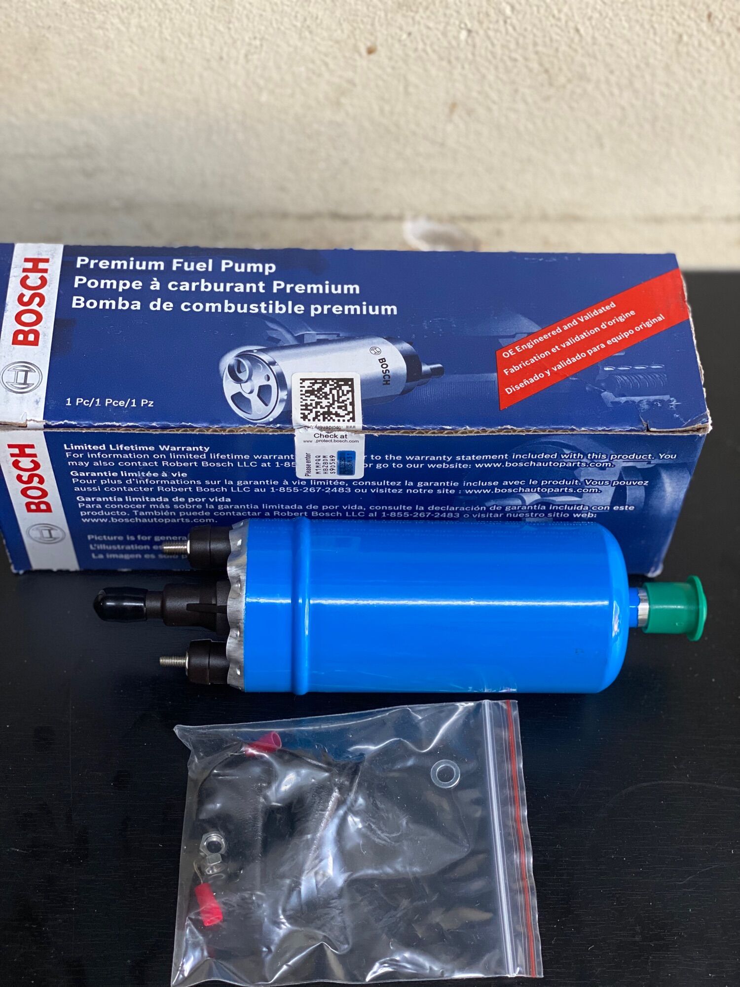 Bơm xăng Suzuki 5 tạ 7 chỗ cóc chạy kim phun