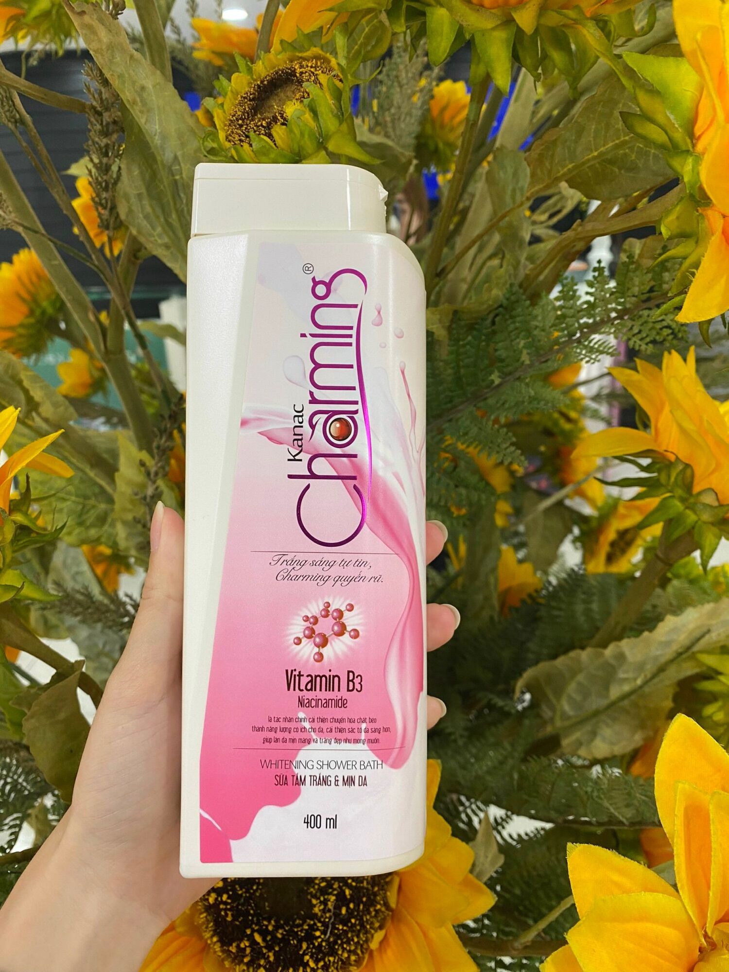 Sữa Tắm Kanac Charming 400ml