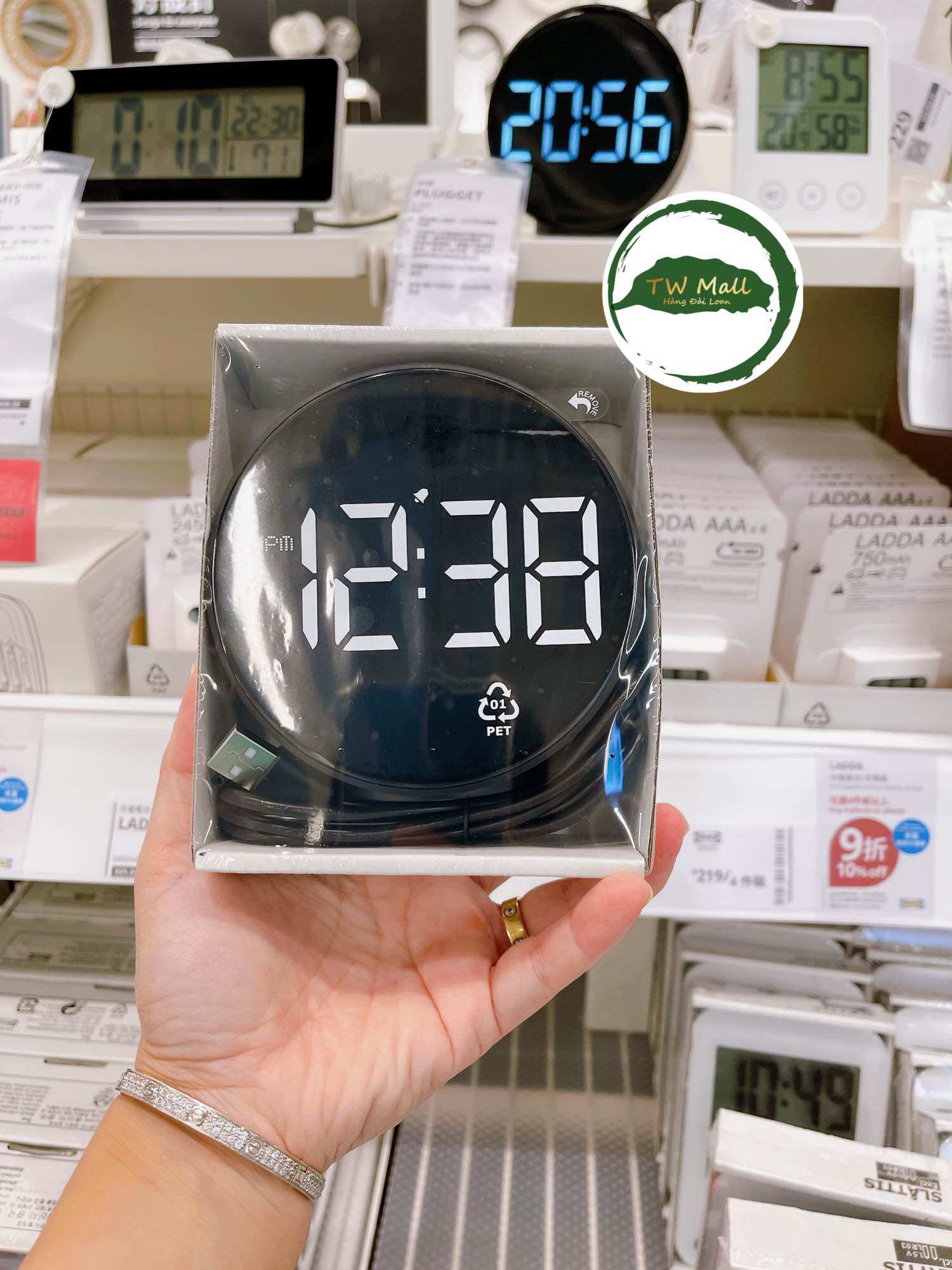 ĐỒNG HỒ ĐỂ BÀN IKEA PLUGGET - TW MALL