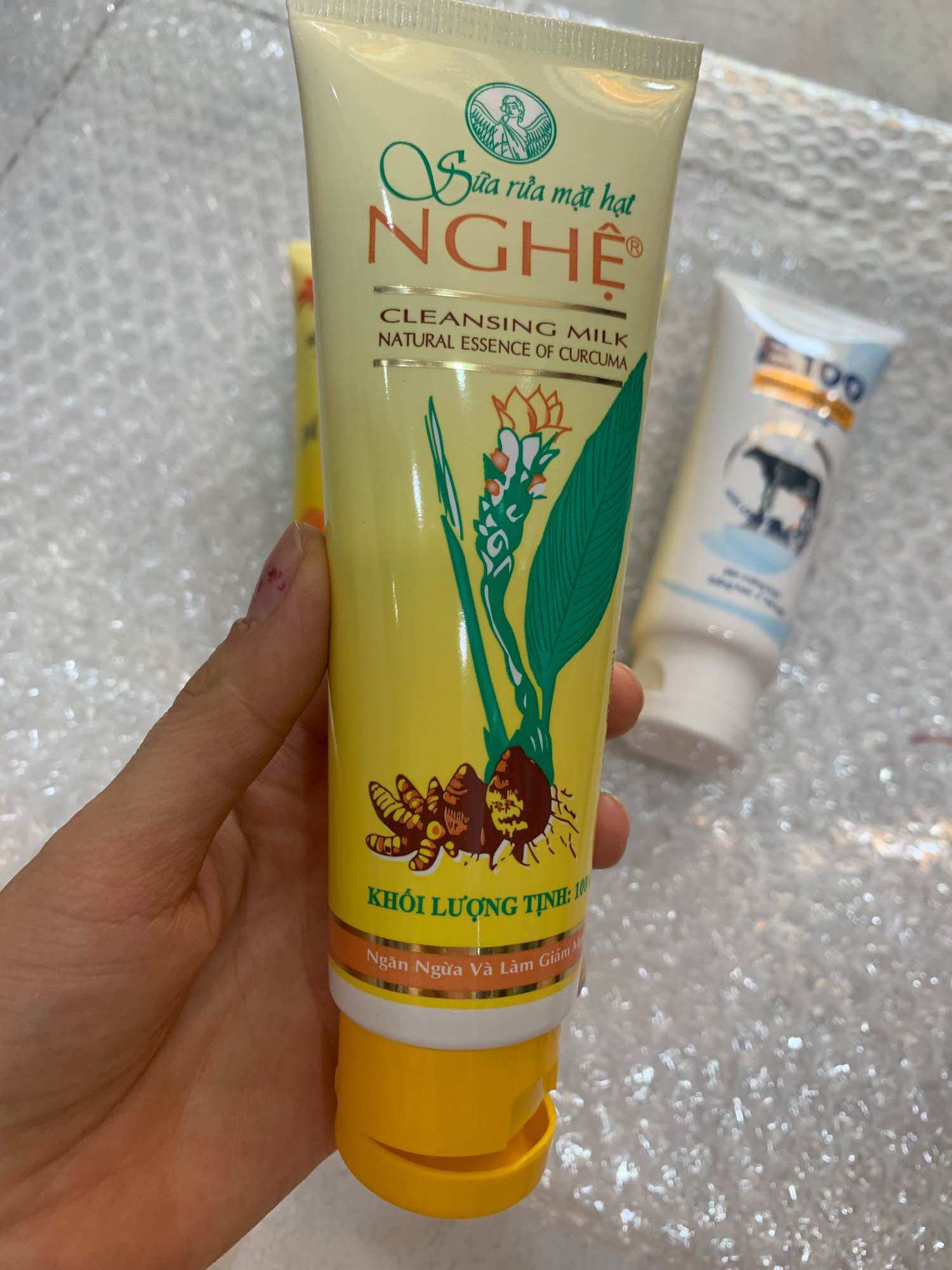 Sữa rửa mặt nghệ e100- bò e100 100g