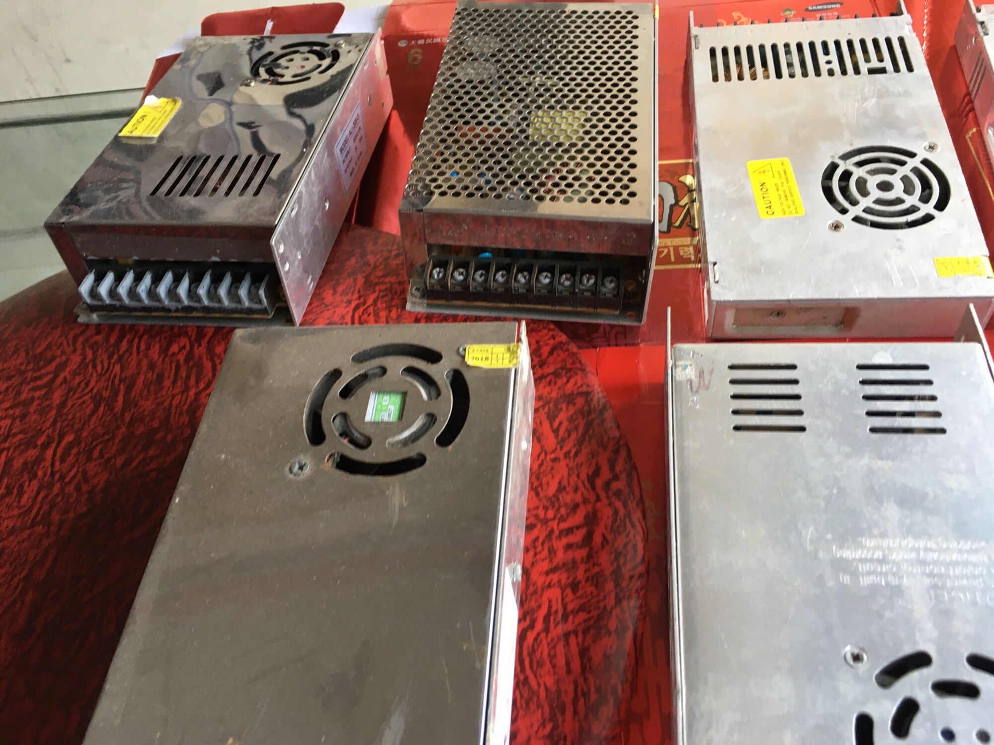 (hàng chất lượng )NGUỒN TỔ ONG 12v 30A(360w)(quạt)cũ