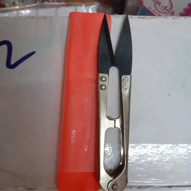 KÉO BẤM CHỈ BẰNG THÉP CÁN VÀNG (1 HỘP 12 CÂY)
