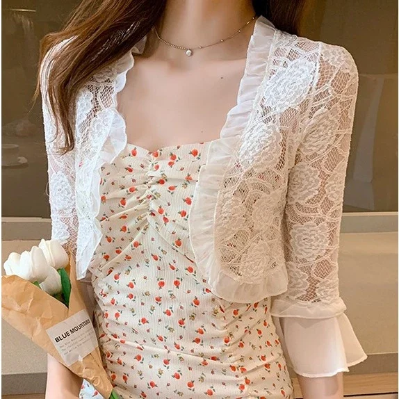 [HCM]Aó khoác ren tà ngắn tay loe
