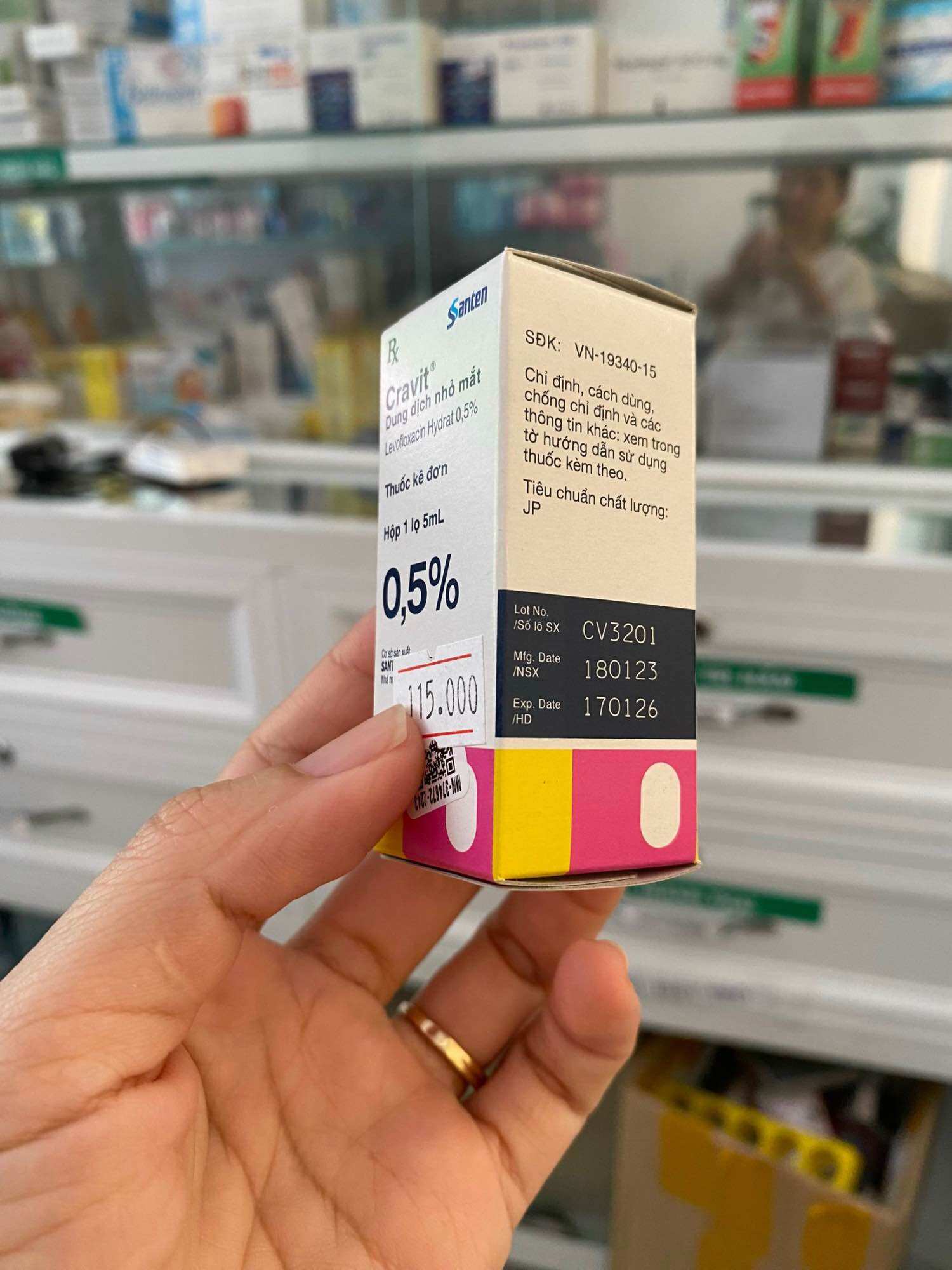 Dung dịch Nhỏ mắt Cravit