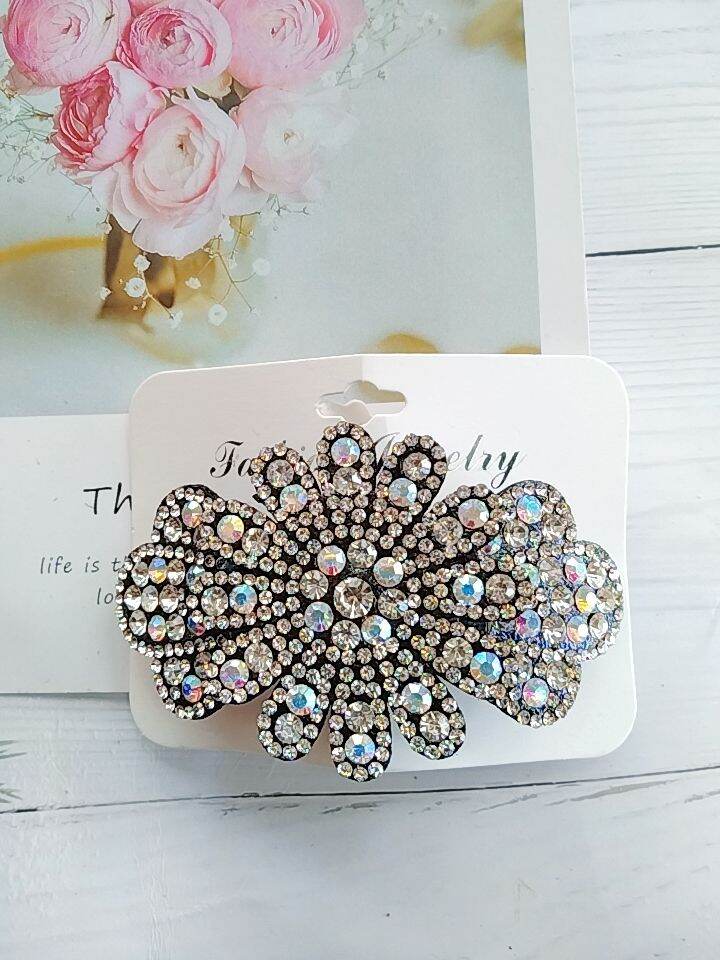 KẸP TÓC PHÍA SAU ĐÍNH ĐÁ LẤP LÁNH(KẸP 8 PHÂN)