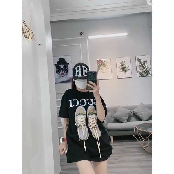 Áo thun form rộng tay lỡ đôi giày gu xì