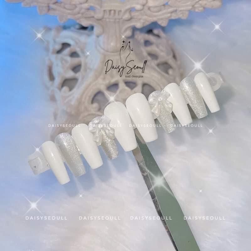 Nail box thiết kế giá rẻ lấy tương tác 30k